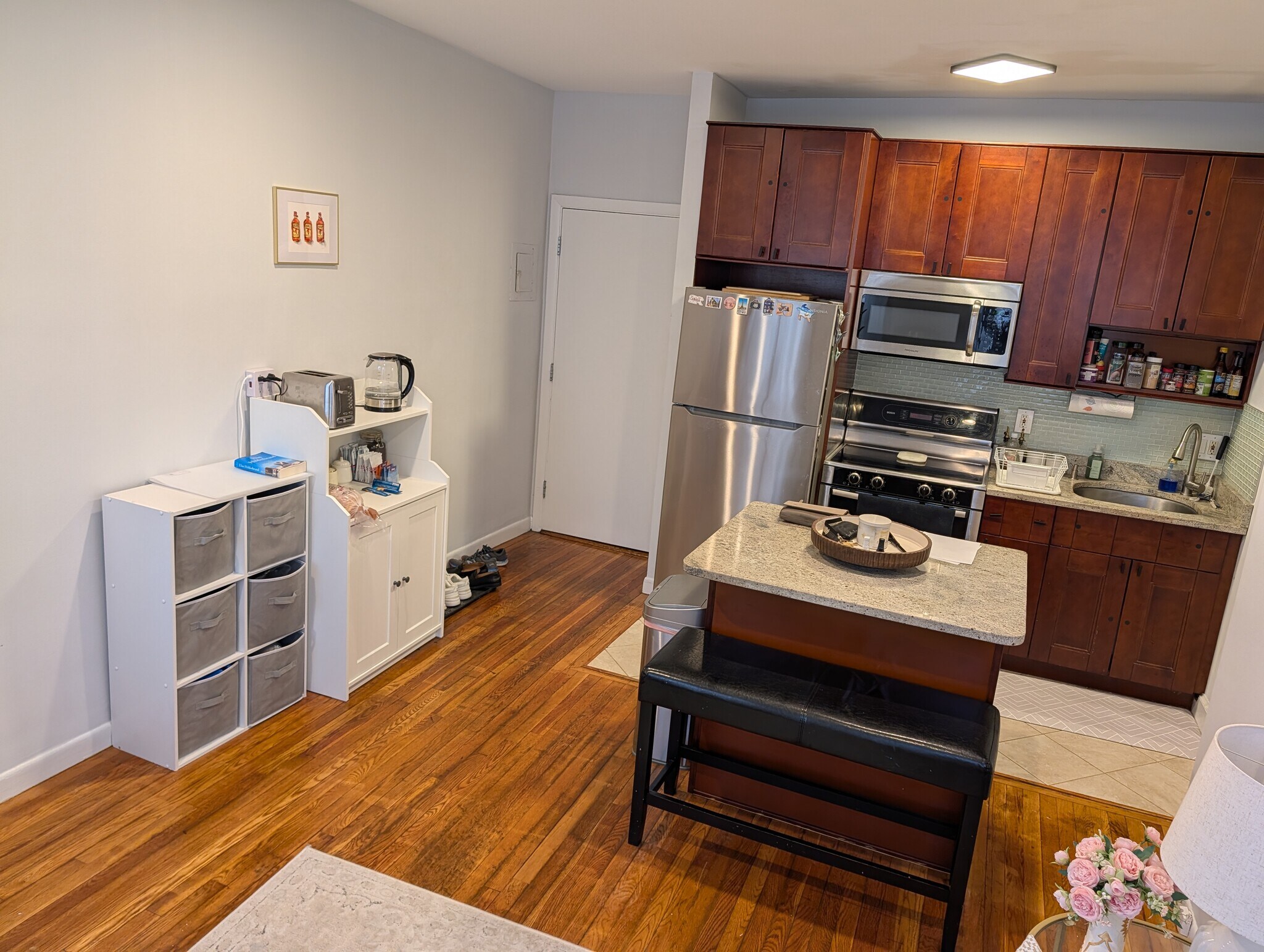 Building Photo - 15 University Rd