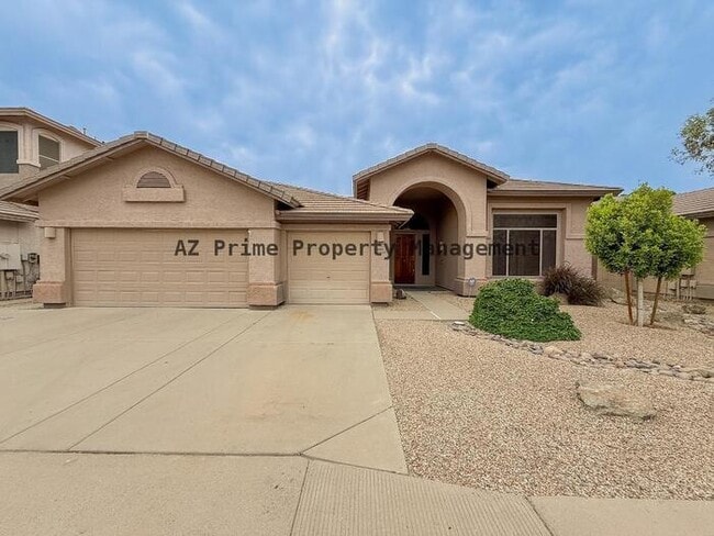 Building Photo - 890 N Bullmoose Dr