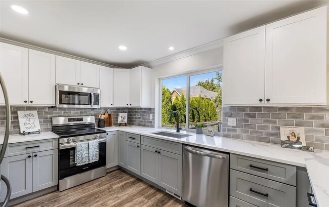 Building Photo - Beautiful 4 bedroom in Bonney Lake WA - Ap...