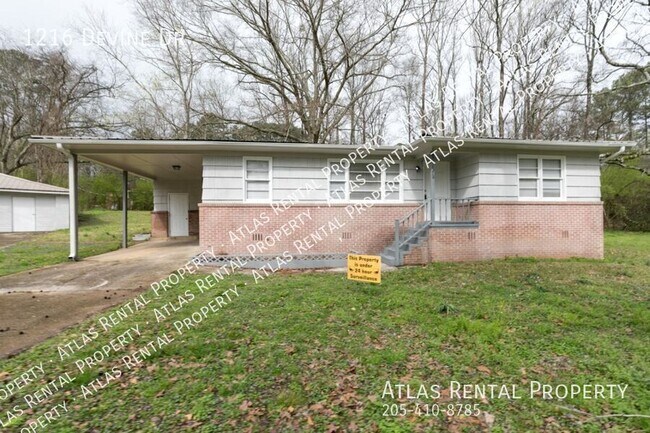 Primary Photo - 1216 Devine Dr