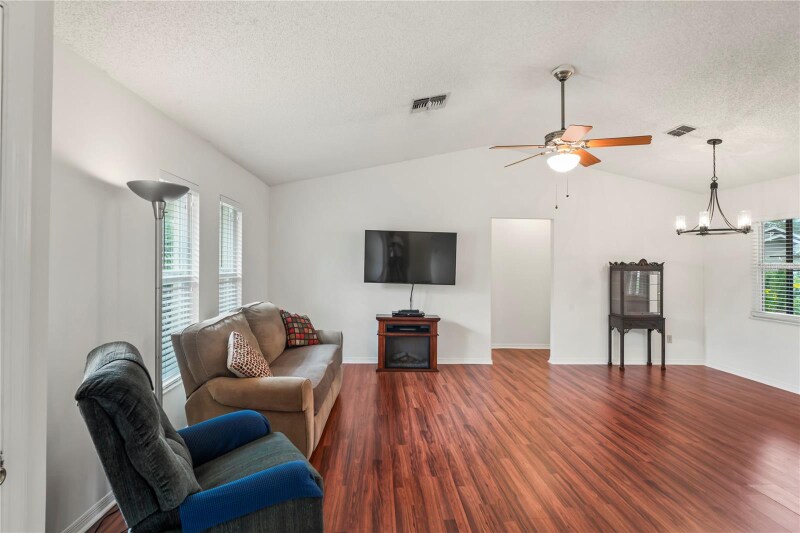 Building Photo - 8621 Bridgewater Dr