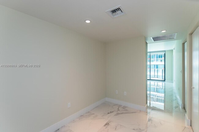 Building Photo - 1300 S Miami Ave