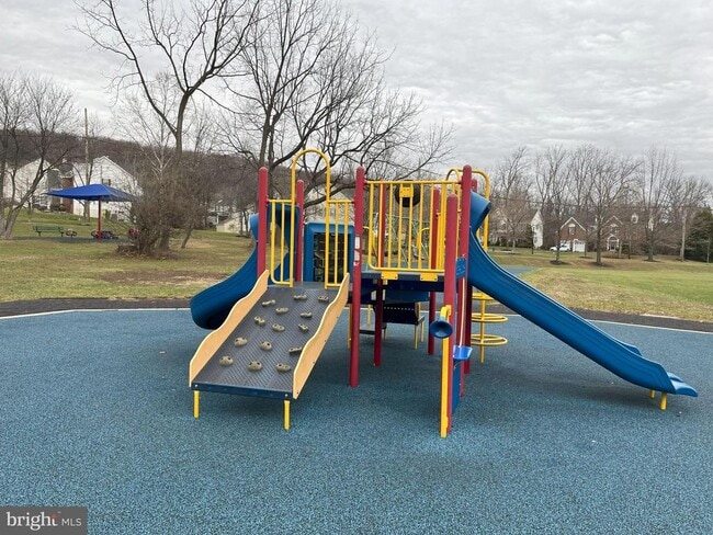 Building Photo - 18 Madison Way