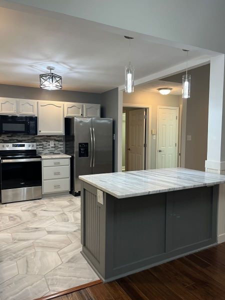 Building Photo - All updated Farragut ranch home in a great...
