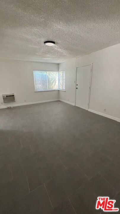 Building Photo - 8759 Tobias Ave
