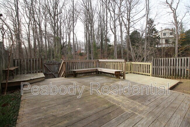 Building Photo - 8072 Sleepy View Ln