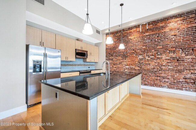 Building Photo - 509 Bogart Pl