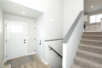 Building Photo - 813 United Dr