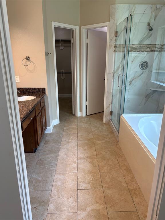 Building Photo - 1402 Township Ct