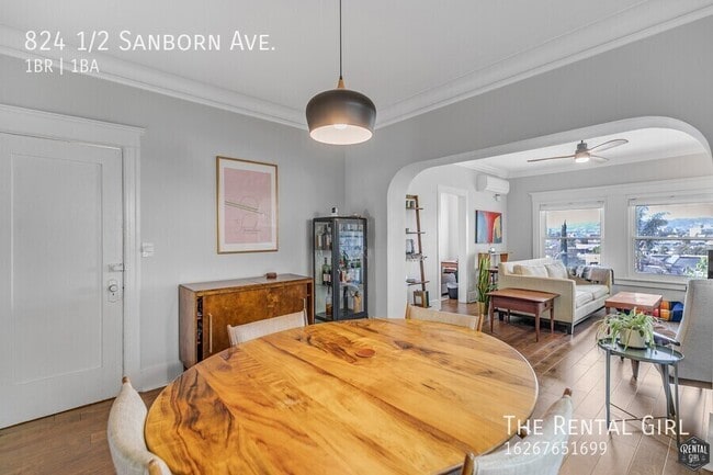 Building Photo - 824 1/2 Sanborn Ave.-