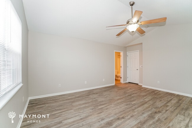 Building Photo - 5080 Maple Valley Dr