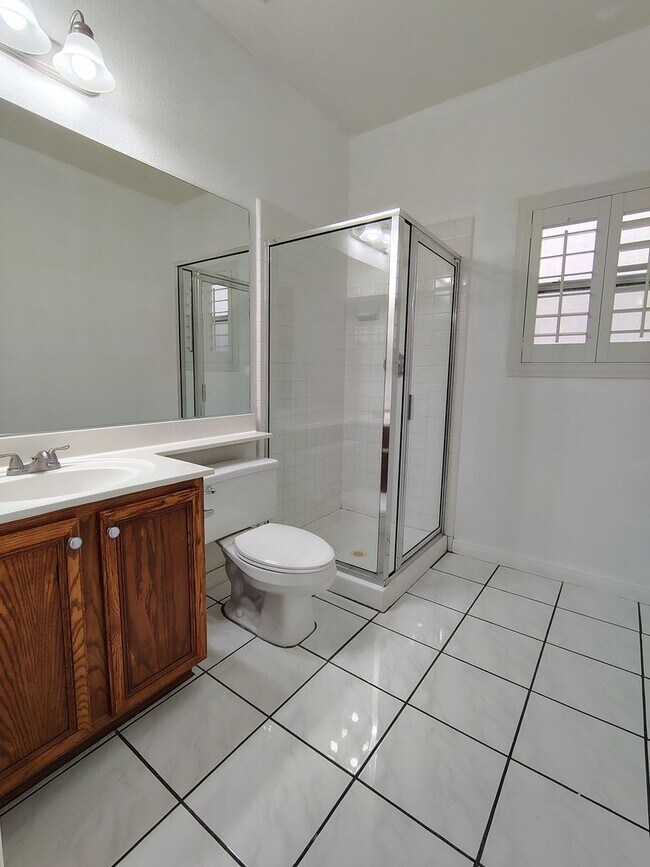 Building Photo - 267 Daisy Gold Ct