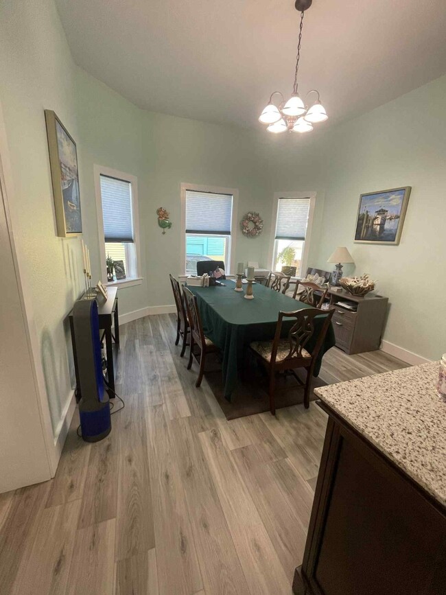 Building Photo - 3519 Avenue P 1/2