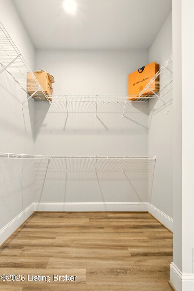 Building Photo - 6218 Mistflower Cir