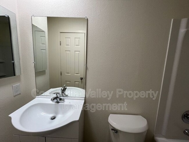 Building Photo - 2875 N Los Felices Rd