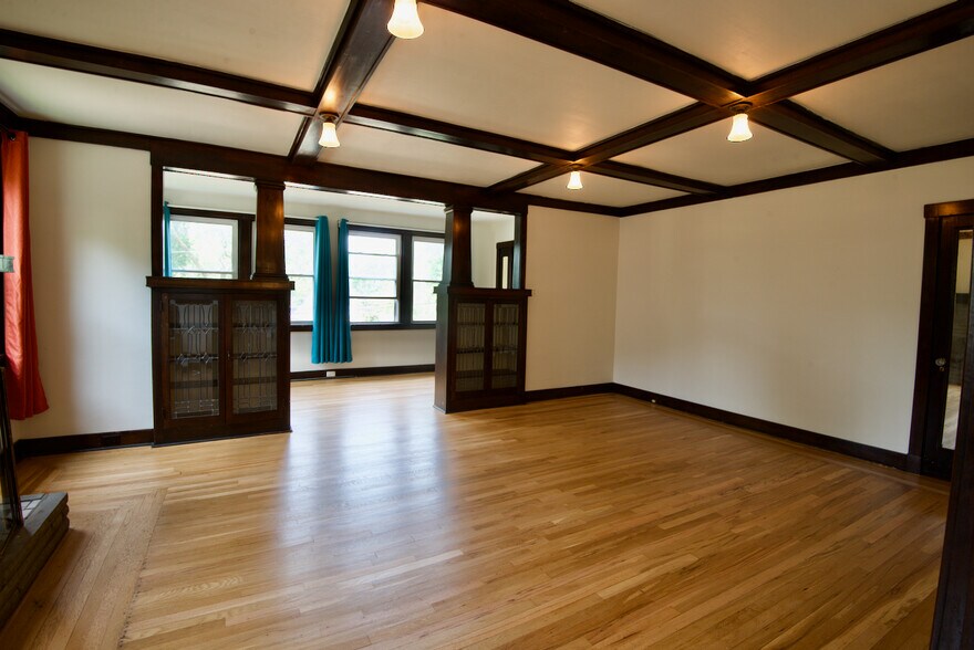 Building Photo - 218 Pennsylvania Blvd