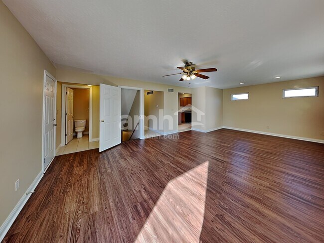 Building Photo - 1073 Ivoryhill Dr