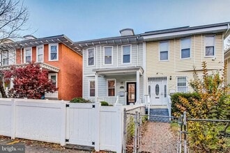 Building Photo - 5415 Illinois Ave NW