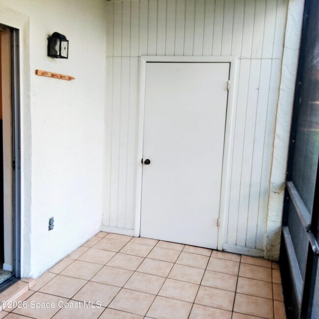 Building Photo - 200 St Lucie Ln