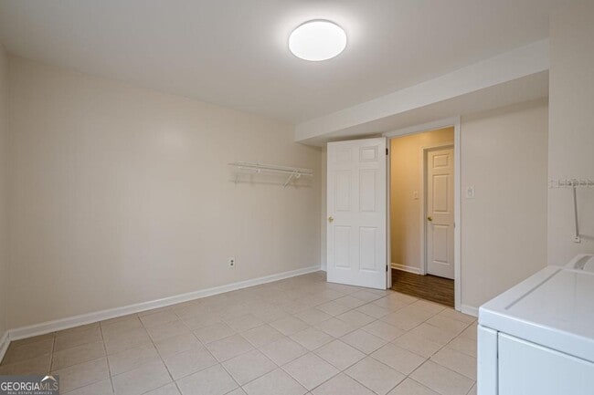 Building Photo - 45 Brandon Ridge Dr NE