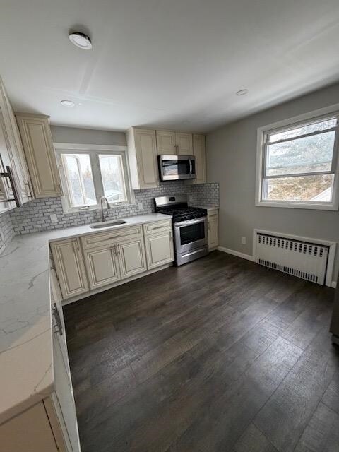 Building Photo - 531 Walnut St