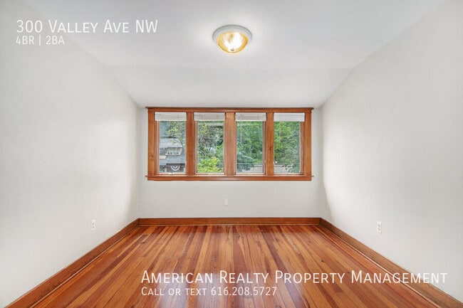 Building Photo - 300 Valley Ave NW