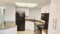 Building Photo - 5031 SW 16th Pl