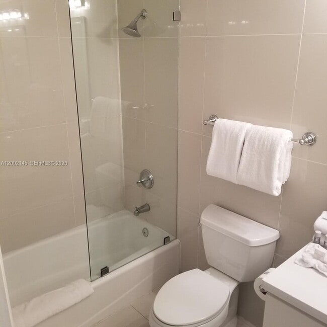 Building Photo - 185 SE 14th Terrace