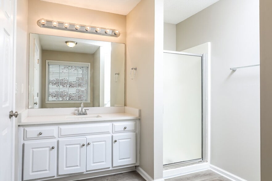 Building Photo - 2662 Sam Calvin Dr