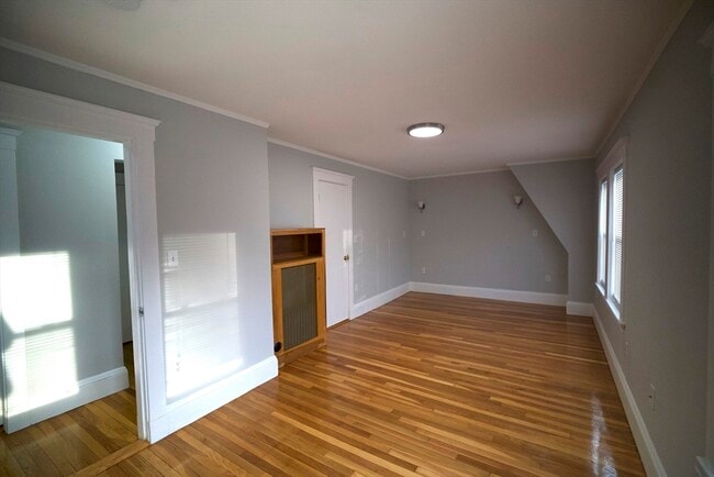 Building Photo - 221 S Central Ave