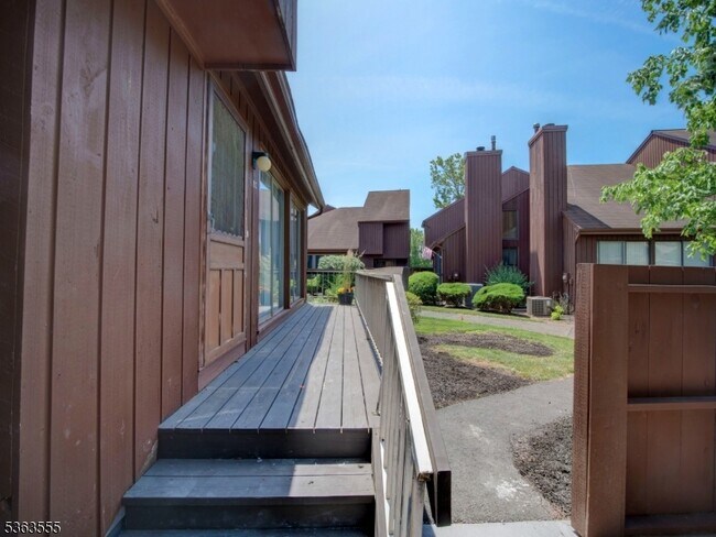 Building Photo - 51 Taurus Dr