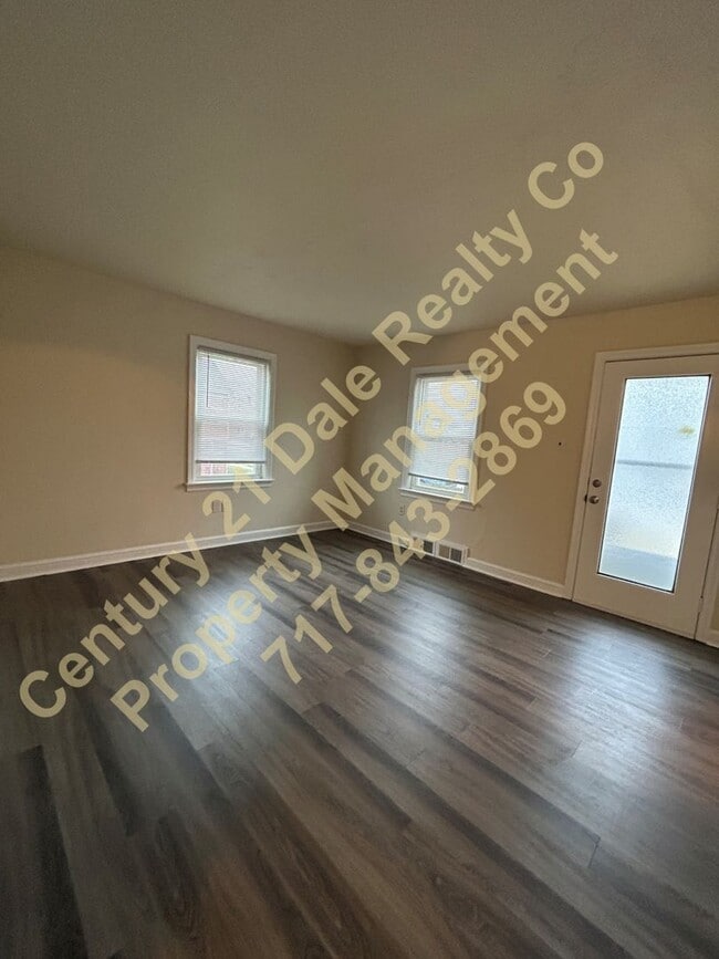 Building Photo - 3 Bedroom 1 Bath Home in West York School District