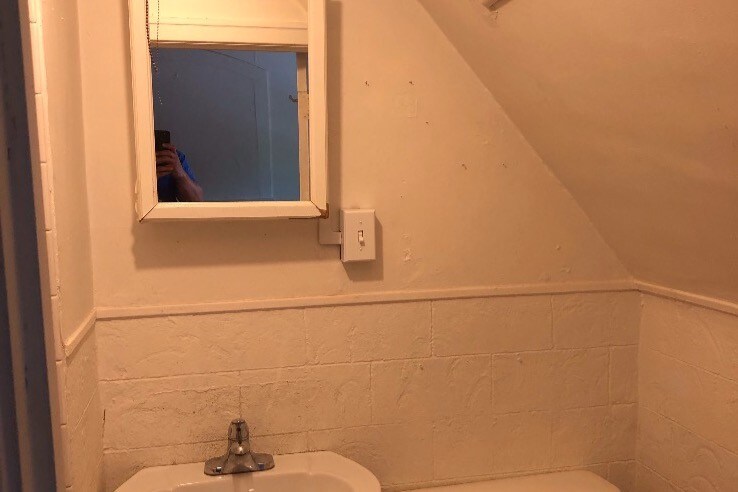 Building Photo - 917 S University Ave