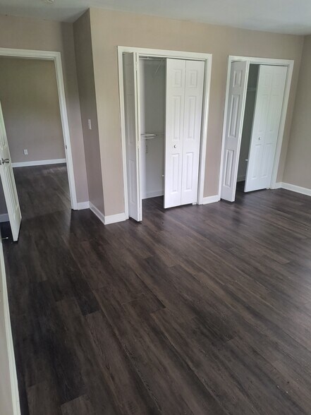 Building Photo - 245 Guinevere Ct