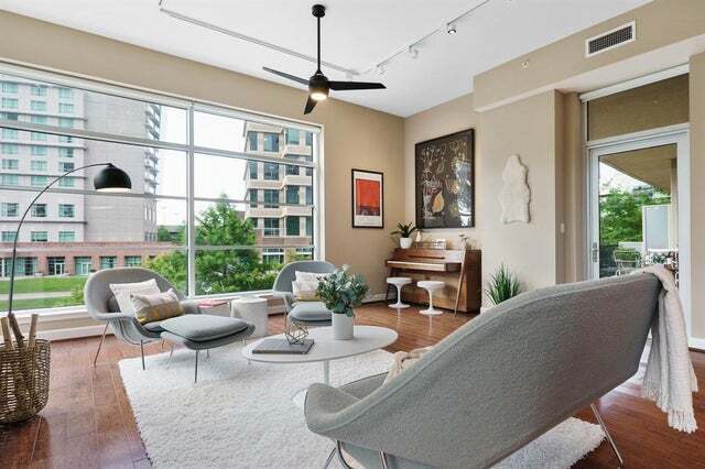 Building Photo - 3 Waterway Square Pl