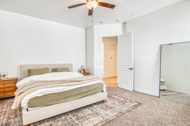 Building Photo - 13409 Carterton Ave