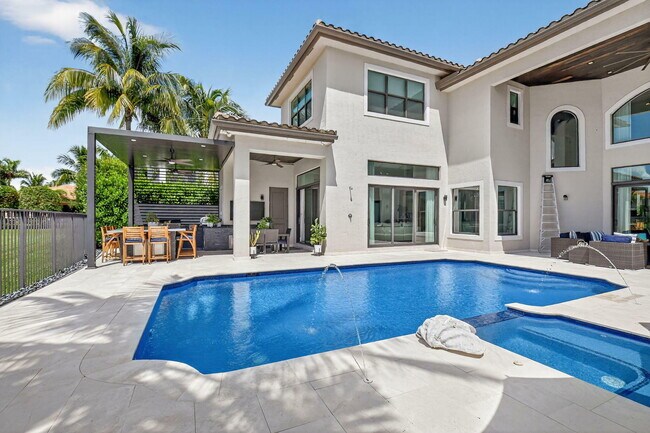 Building Photo - 16892 Strasbourg Ln