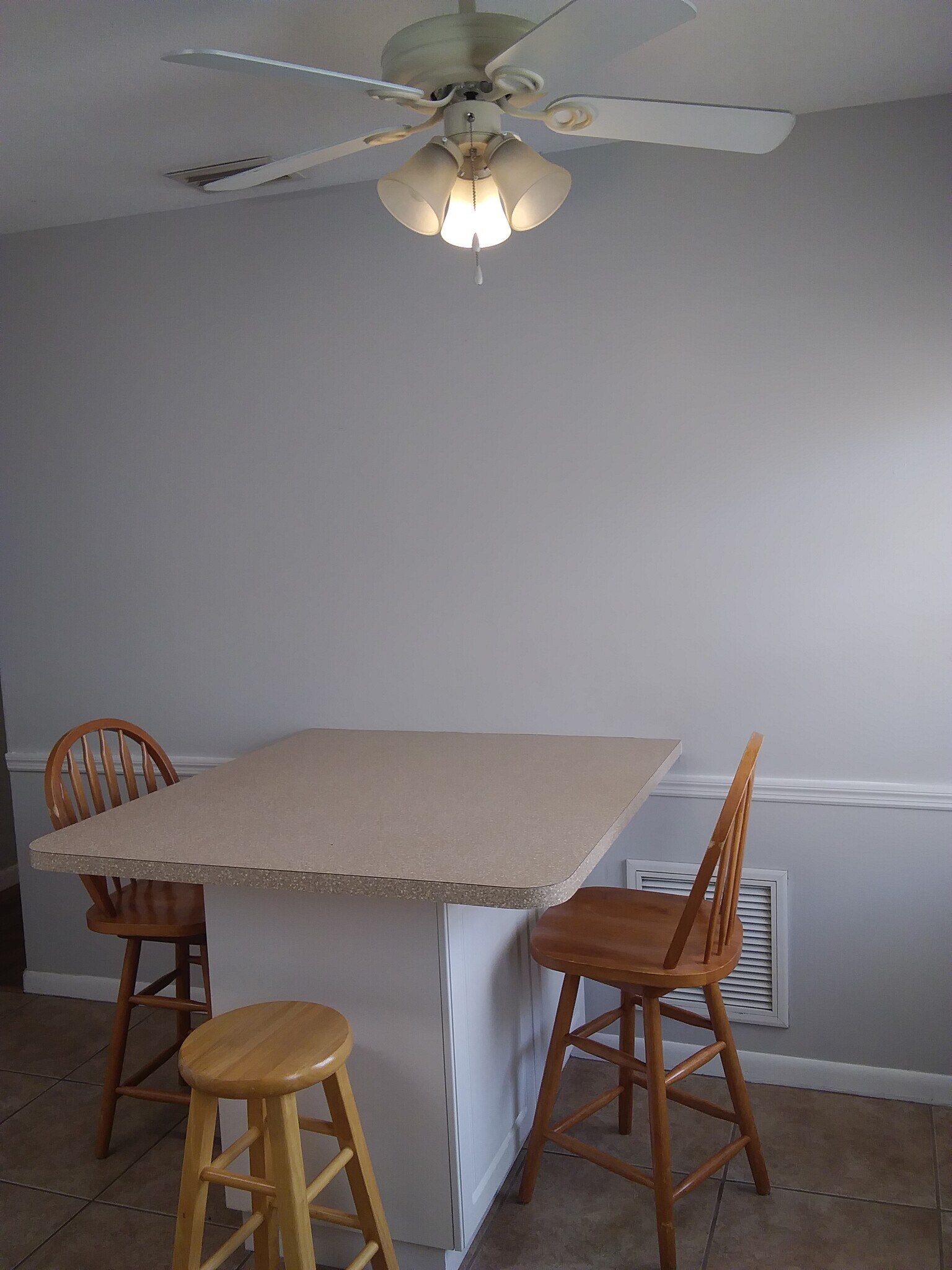 Building Photo - 5172 Taylor Ave