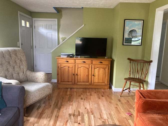 Building Photo - 11 Ivanhoe Dr