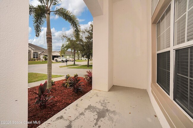 Building Photo - 4859 Chastain Dr