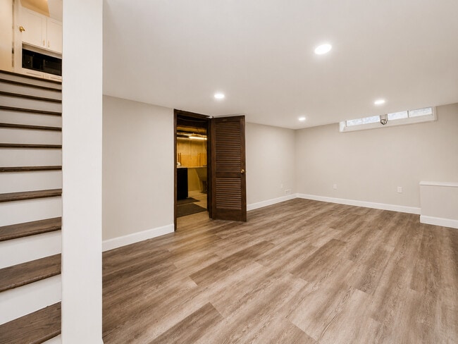 Building Photo - 311 Milton Ct