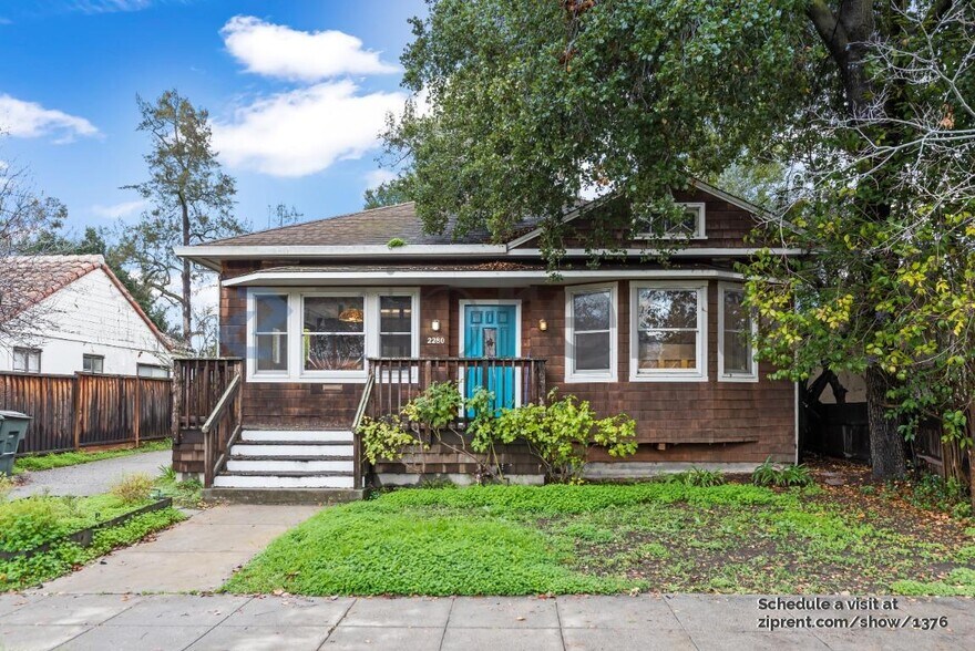 Primary Photo - 2280 Hanover St