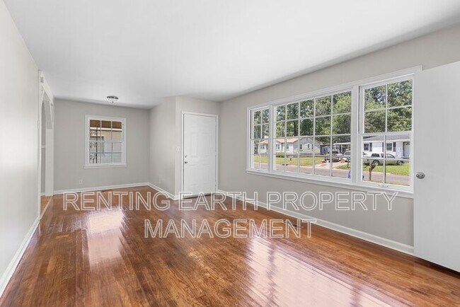 Building Photo - 149 Rose Dr