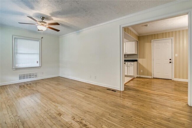 Building Photo - 2987 Belvedere Ln