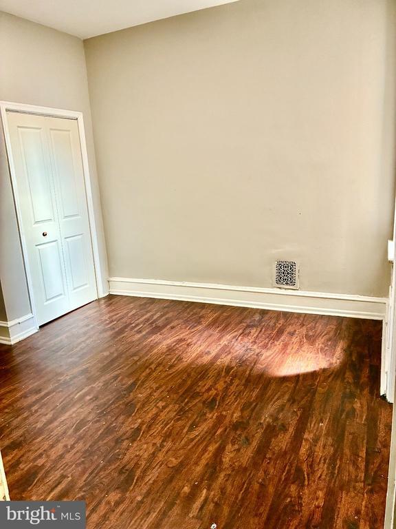 Building Photo - 1464 N 52nd St