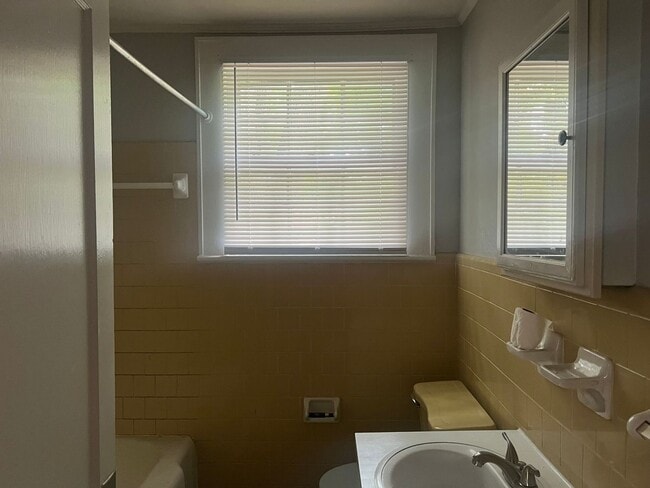 Building Photo - 2 Bedroom House in Tarboro