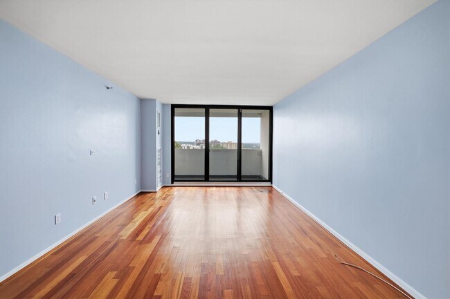 Building Photo - 5911 Edsall Rd
