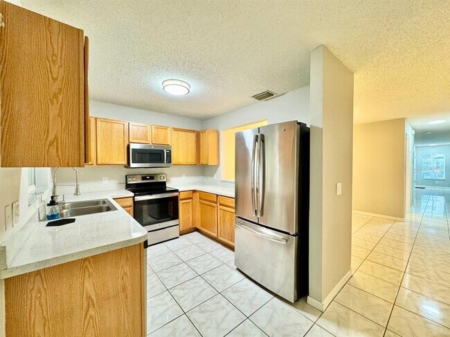 Building Photo - 10823 Brickside Ct