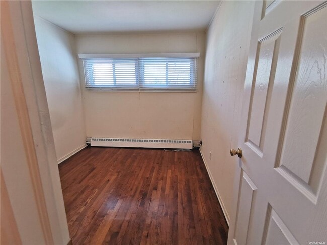 Building Photo - 1419 Apple Ln