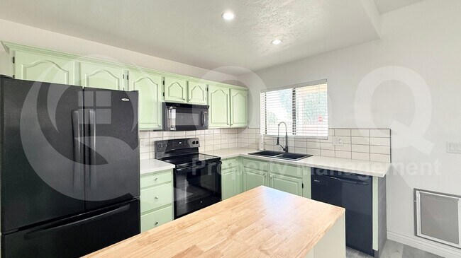 Building Photo - 126 W Gary Way